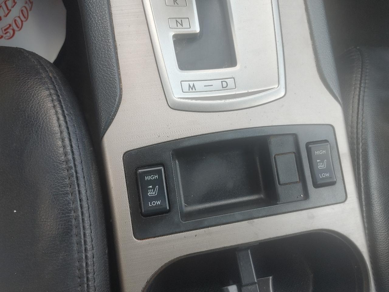 Subaru Outback 2.5i Limited 2012