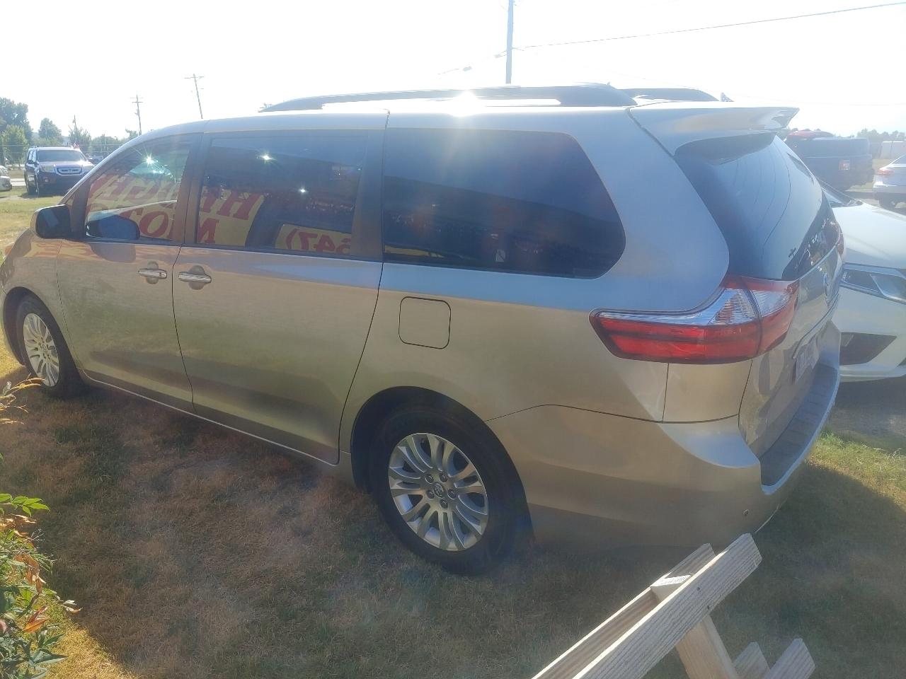 Toyota Sienna Limited Premium 7-Passenger 2017