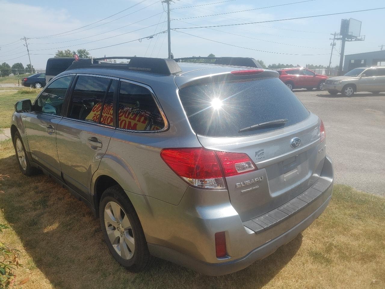 Subaru Outback 2.5i Limited 2010