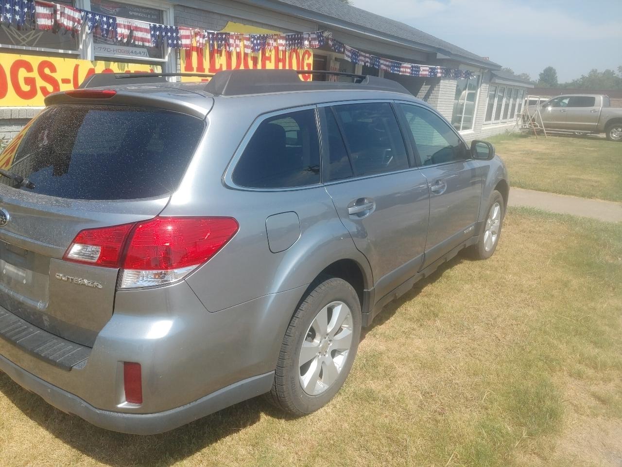 Subaru Outback 2.5i Limited 2010