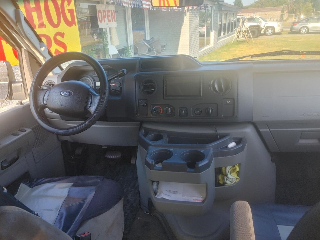 Ford Econoline E-150 2013