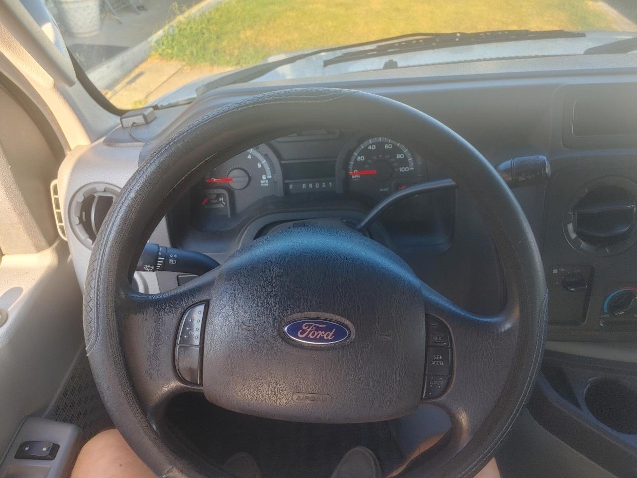 Ford Econoline E-150 2013