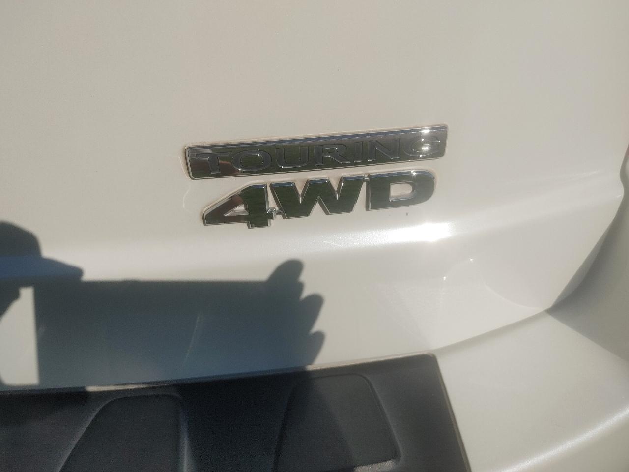 Honda Pilot Touring 4WD 5-Spd AT with DVD 2013