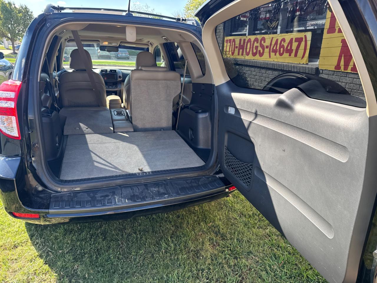 Toyota RAV4 Limited V6 2WD 2010