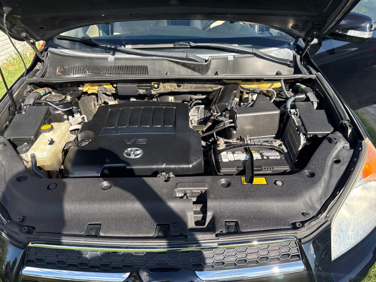 Toyota RAV4 Limited V6 2WD 2010