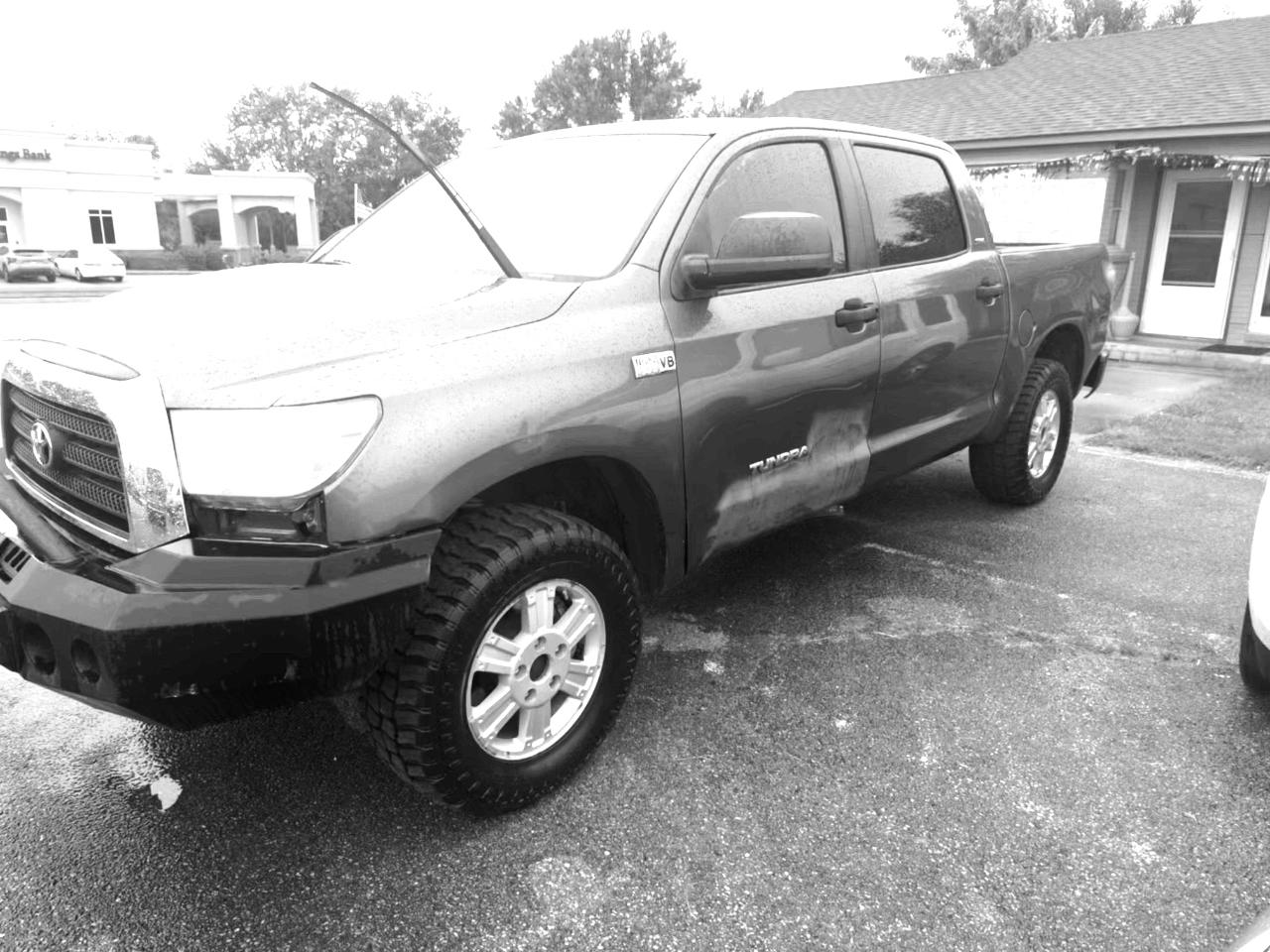 Toyota Tundra SR5 CrewMax 5.7L 4WD 2008