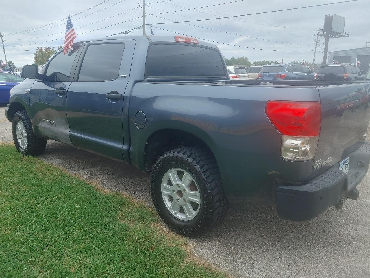 Toyota Tundra SR5 CrewMax 5.7L 4WD 2008