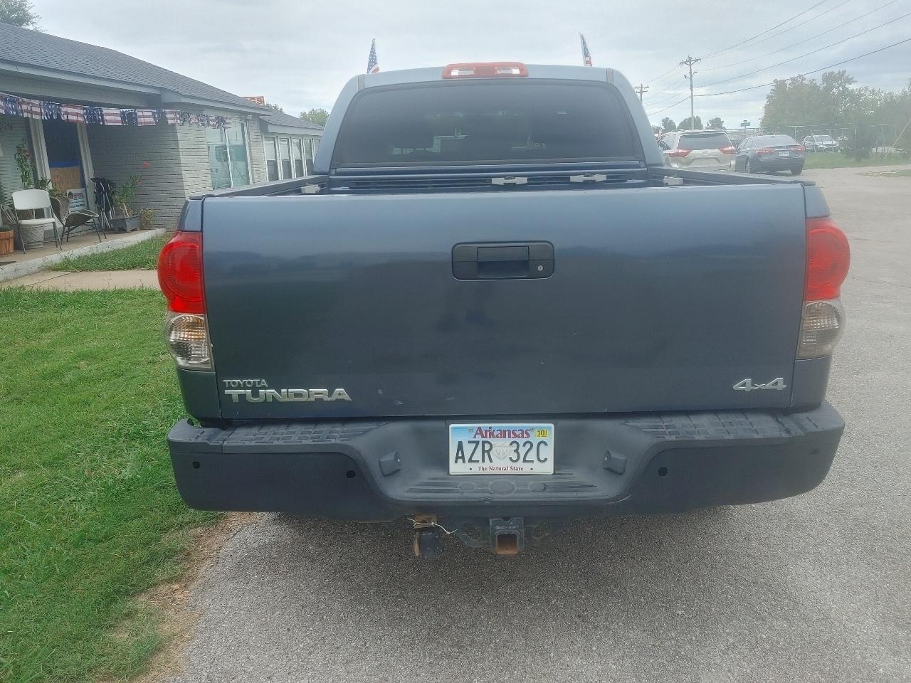 Toyota Tundra SR5 CrewMax 5.7L 4WD 2008