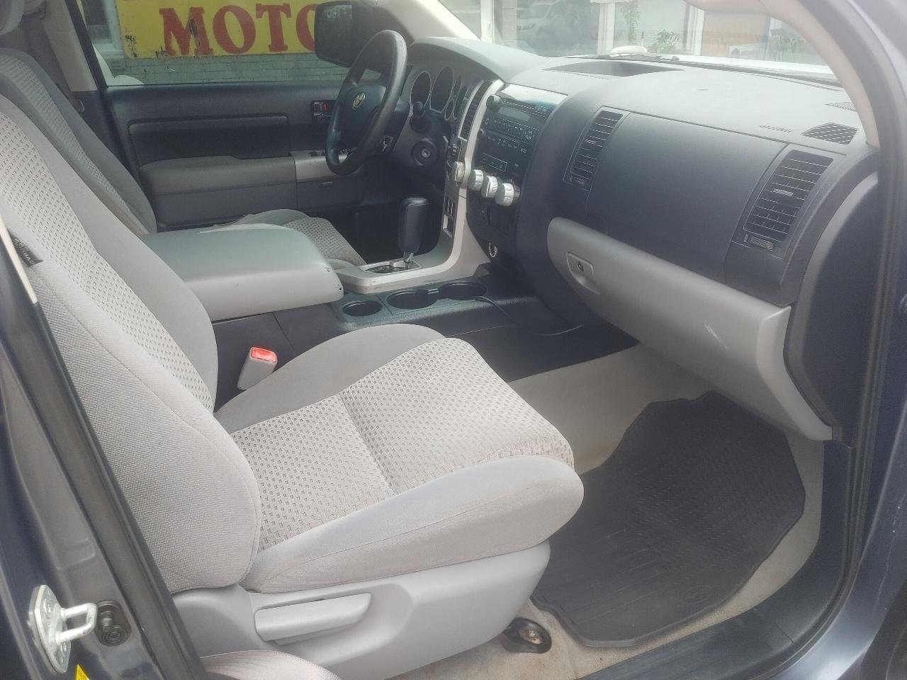 Toyota Tundra SR5 CrewMax 5.7L 4WD 2008