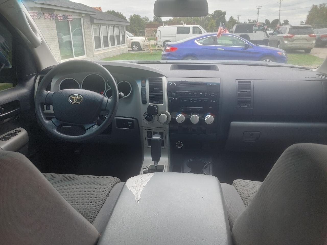 Toyota Tundra SR5 CrewMax 5.7L 4WD 2008