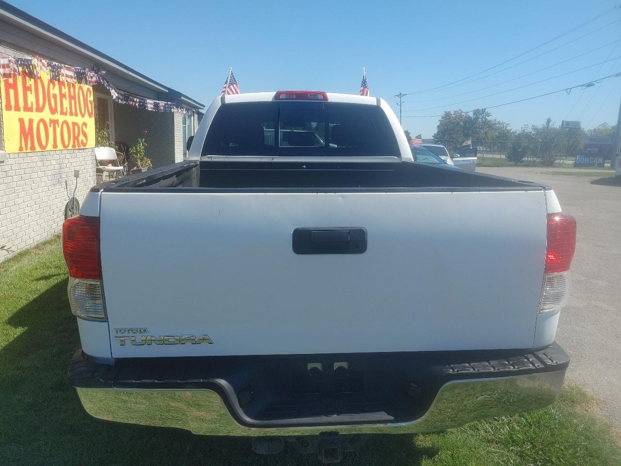 Toyota Tundra Tundra-Grade 5.7L Double Cab 2WD 2010