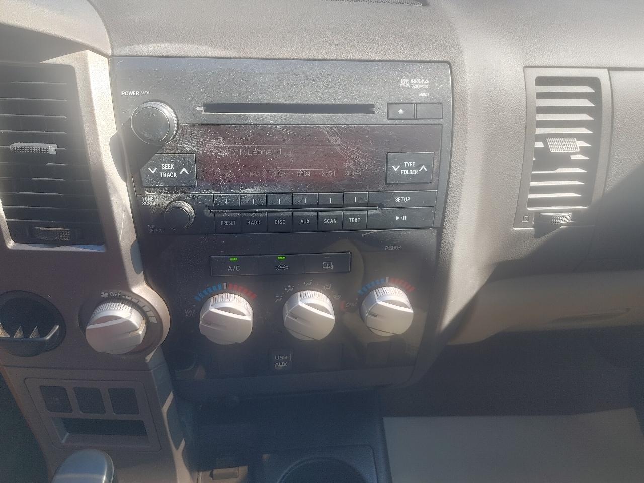 Toyota Tundra Tundra-Grade 5.7L Double Cab 2WD 2010
