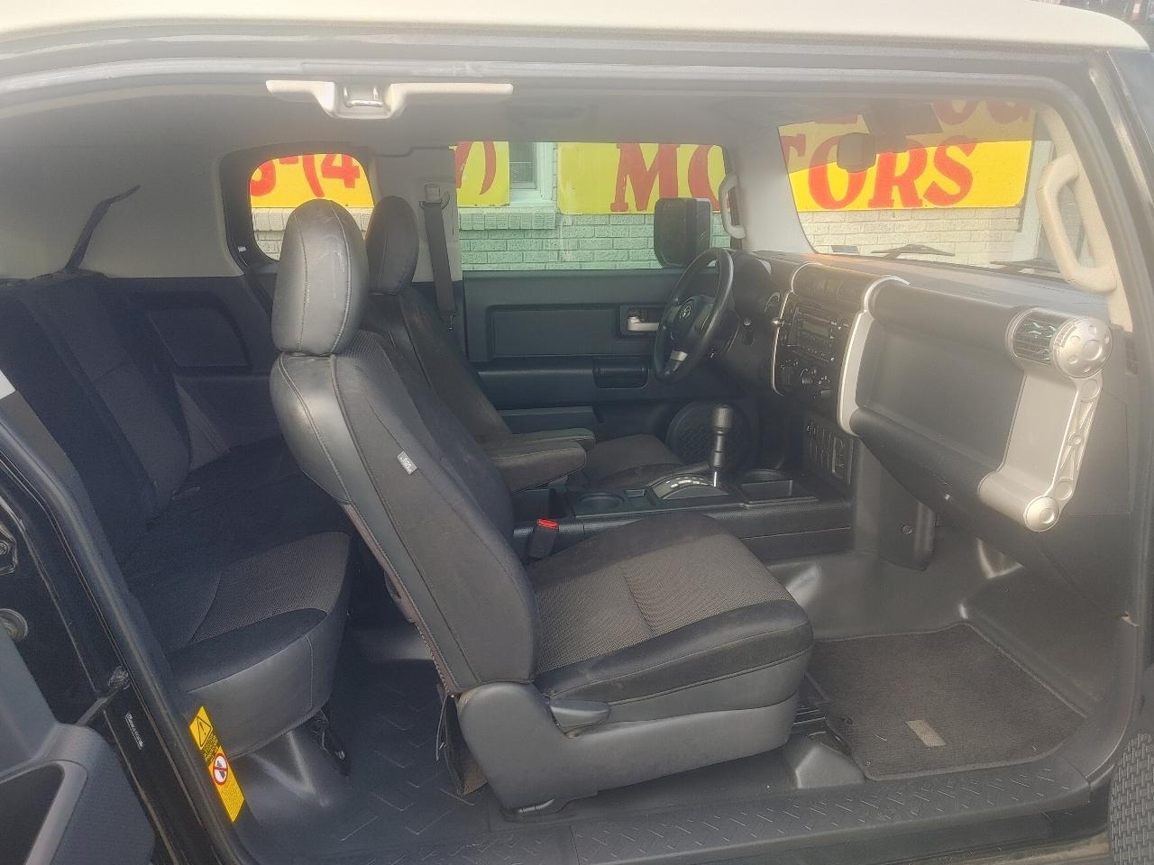 Toyota FJ Cruiser 2WD 2009