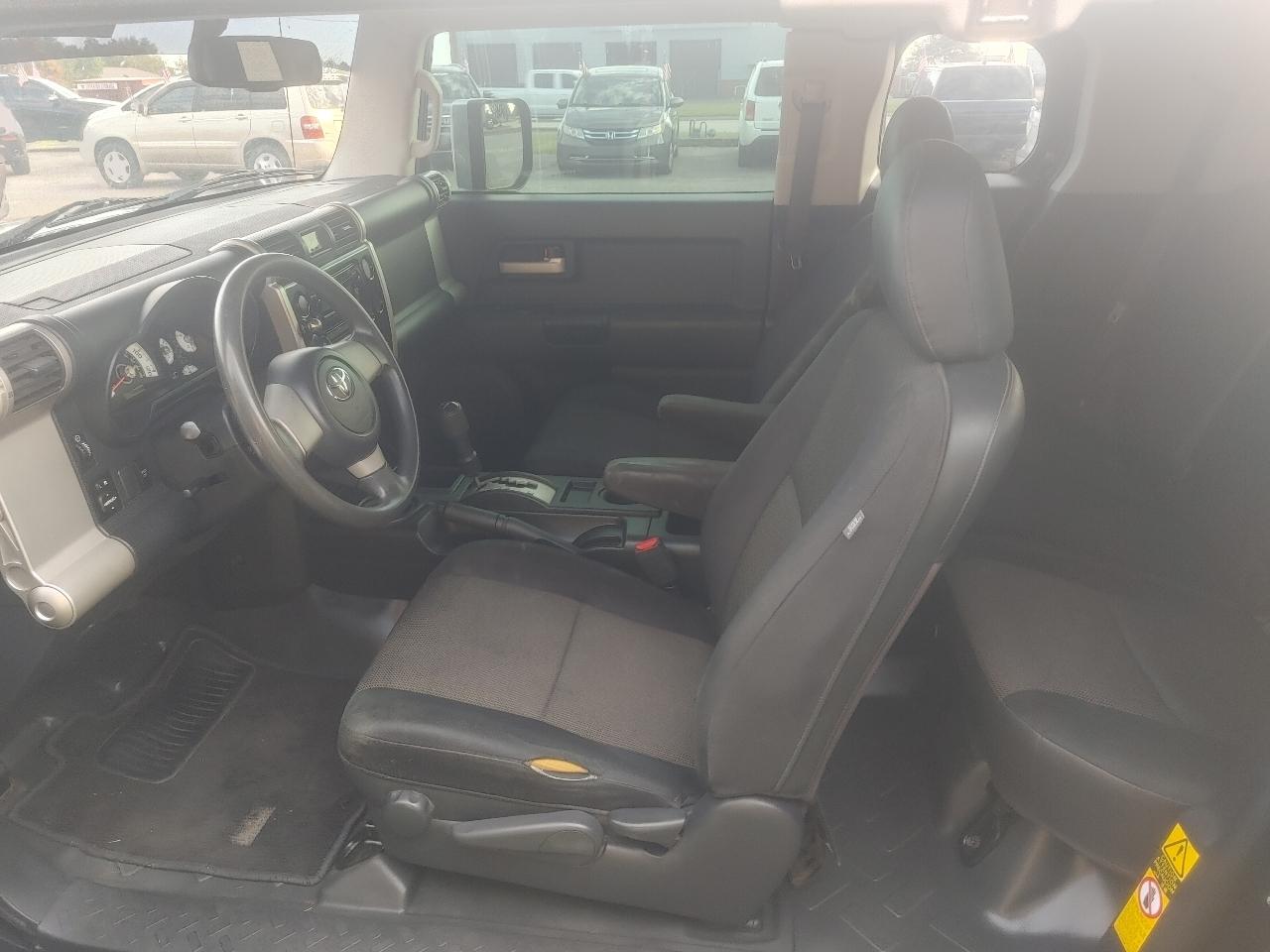 Toyota FJ Cruiser 2WD 2009