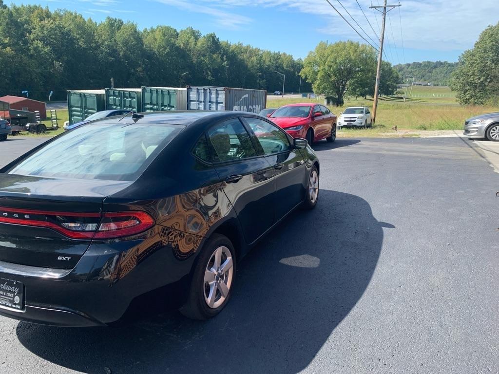 Dodge Dart 4dr Sdn SXT 2015