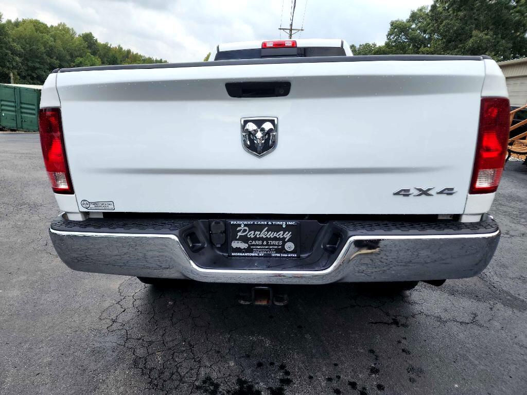 RAM 2500 4WD Reg Cab 140.5" Tradesman 2014 RAM 2500 4WD Reg Cab 140.5" Tradesman 2014