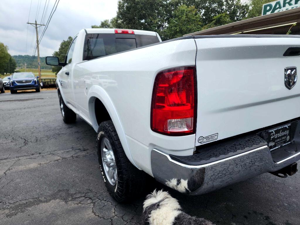 RAM 2500 4WD Reg Cab 140.5" Tradesman 2014 RAM 2500 4WD Reg Cab 140.5" Tradesman 2014