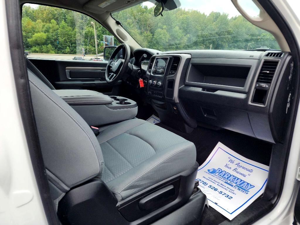 RAM 2500 4WD Reg Cab 140.5" Tradesman 2014 RAM 2500 4WD Reg Cab 140.5" Tradesman 2014