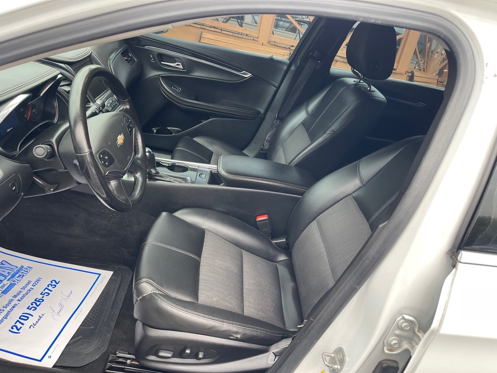 Chevrolet Impala 4dr Sdn LT w/1LT 2017 Chevrolet Impala 4dr Sdn LT w/1LT 2017