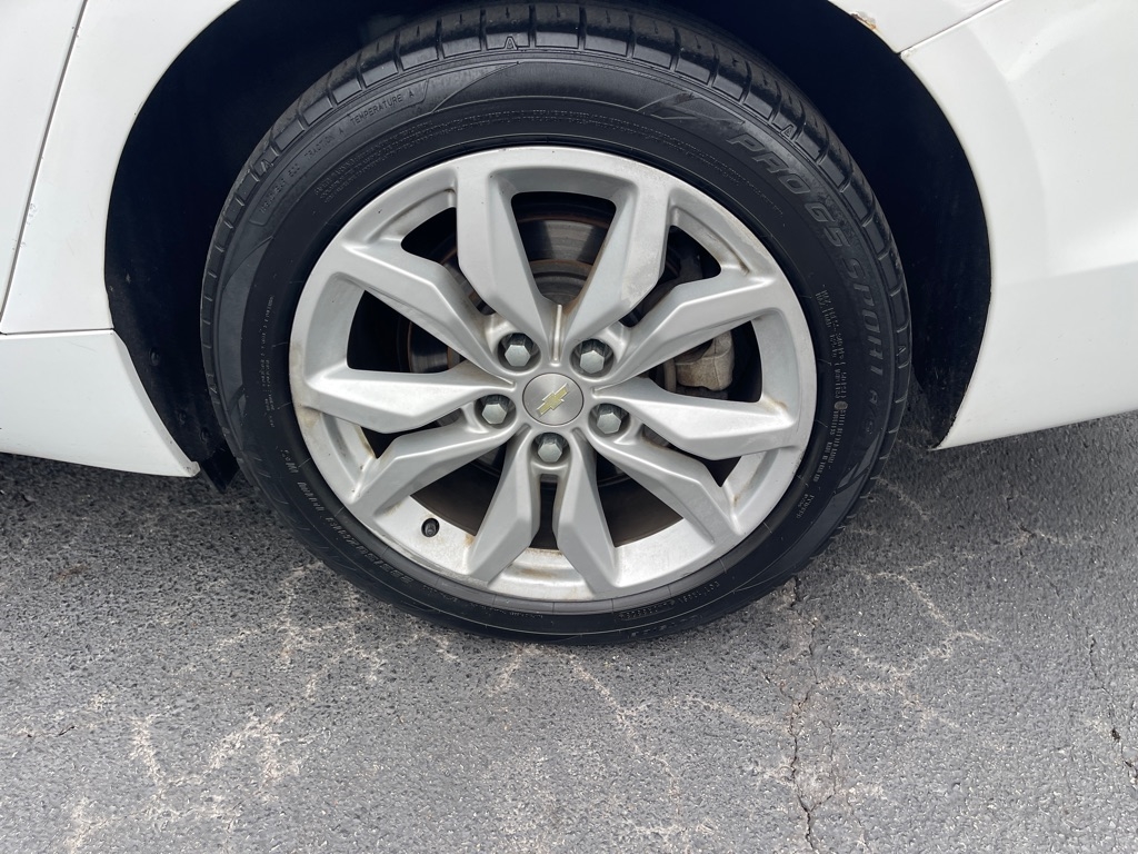 Chevrolet Impala 4dr Sdn LT w/1LT 2017 Chevrolet Impala 4dr Sdn LT w/1LT 2017