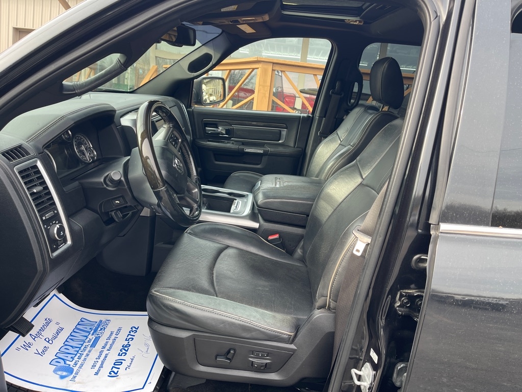 RAM 1500 4WD Crew Cab 140.5" Laramie Limited 2.0 2015