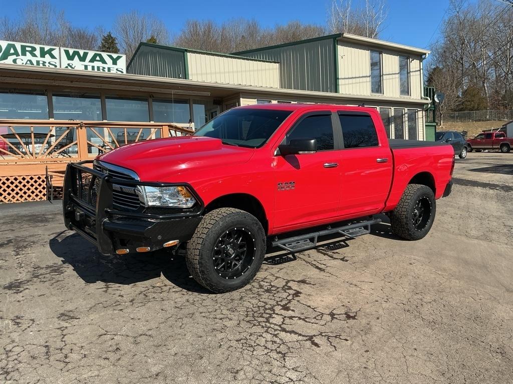 RAM 1500 4WD Crew Cab 140.5" Big Horn 2014