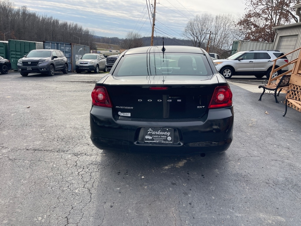Dodge Avenger 4dr Sdn SXT 2014