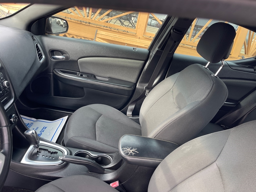 Dodge Avenger 4dr Sdn SXT 2014