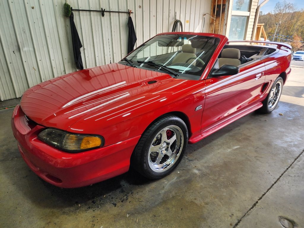 Ford Mustang 2dr Convertible GT 1994