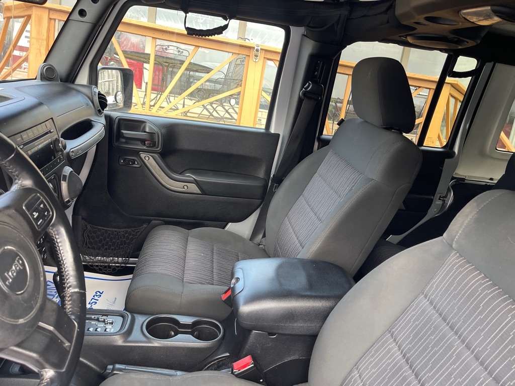 Jeep Wrangler Unlimited 4WD 4dr Sport 2012