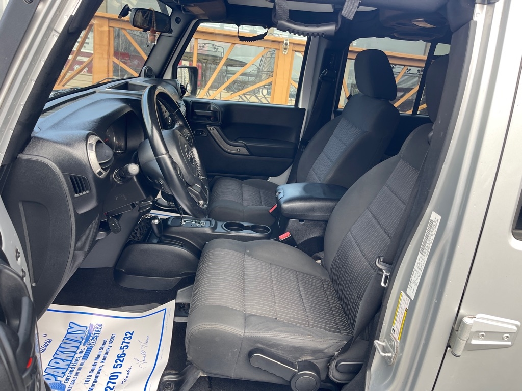 Jeep Wrangler Unlimited 4WD 4dr Sport 2012