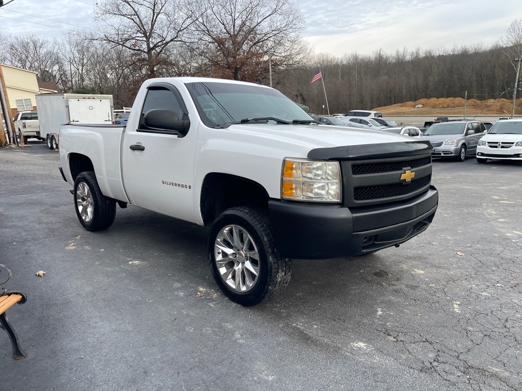 Chevrolet Silverado 1500 2WD Reg Cab 119.0" Work Truck 2007