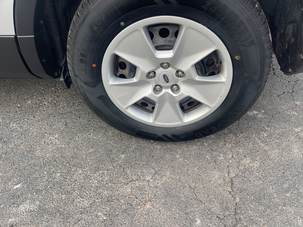 Ford Explorer FWD 4dr Base 2013