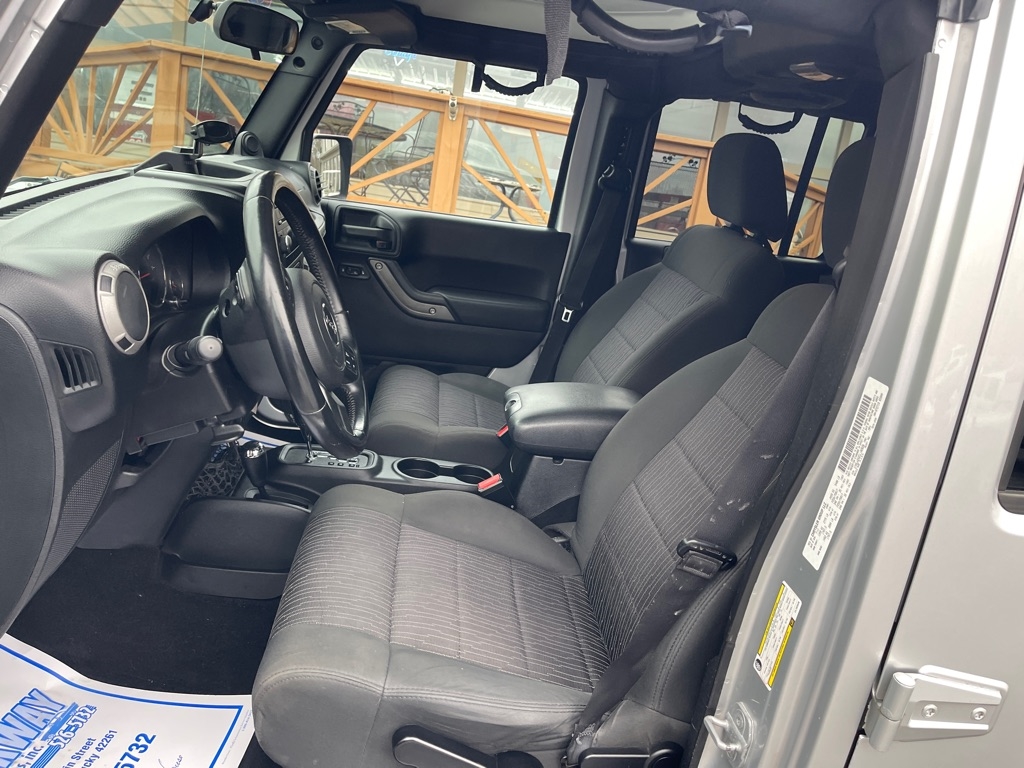 Jeep Wrangler Unlimited 4WD 4dr Sport 2012