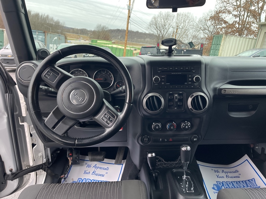 Jeep Wrangler Unlimited 4WD 4dr Sport 2012