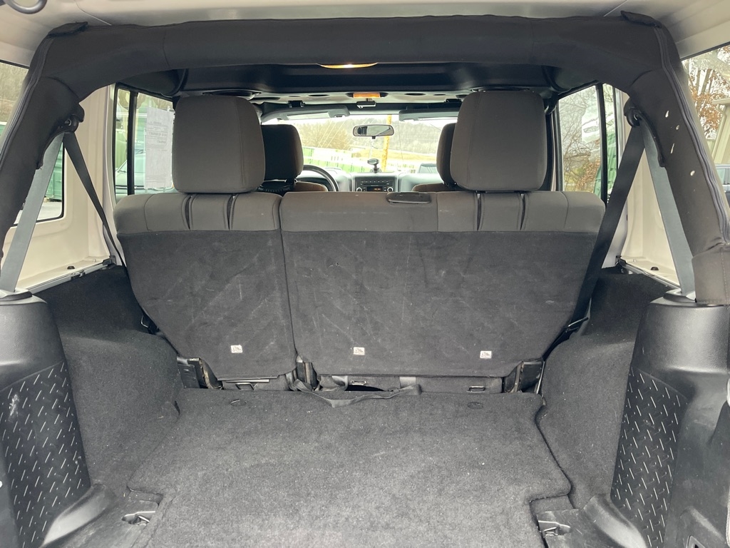 Jeep Wrangler Unlimited 4WD 4dr Sport 2012