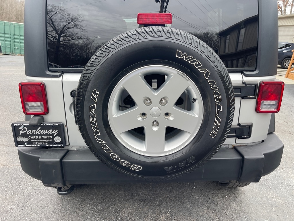 Jeep Wrangler Unlimited 4WD 4dr Sport 2012