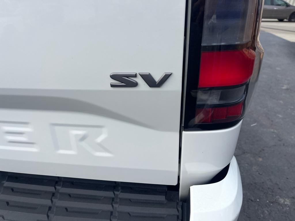 Nissan Frontier Crew Cab 4x2 SV Auto Long Bed 2022