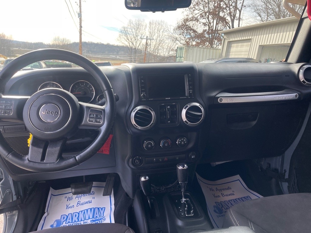 Jeep Wrangler Unlimited 4WD 4dr Rubicon 2015