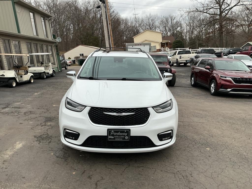 Chrysler Pacifica Limited FWD 2022