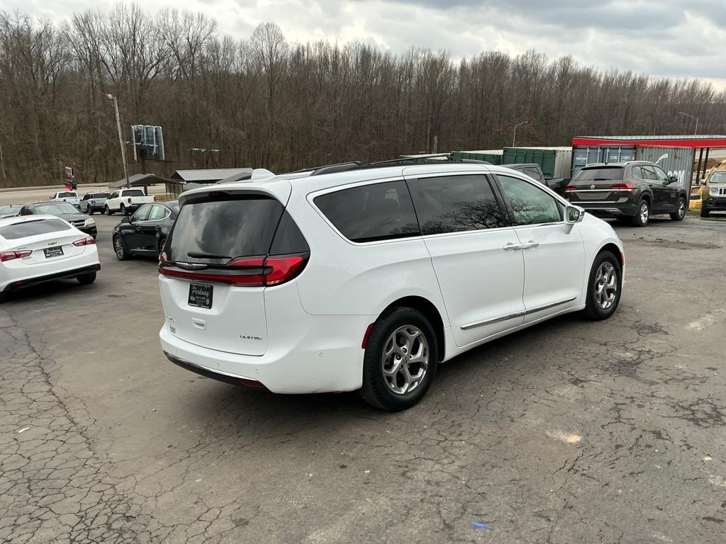 Chrysler Pacifica Limited FWD 2022