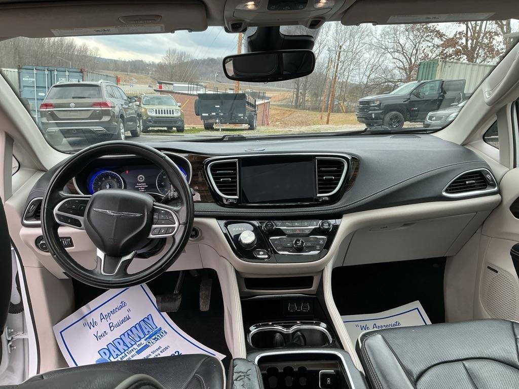 Chrysler Pacifica Limited FWD 2022