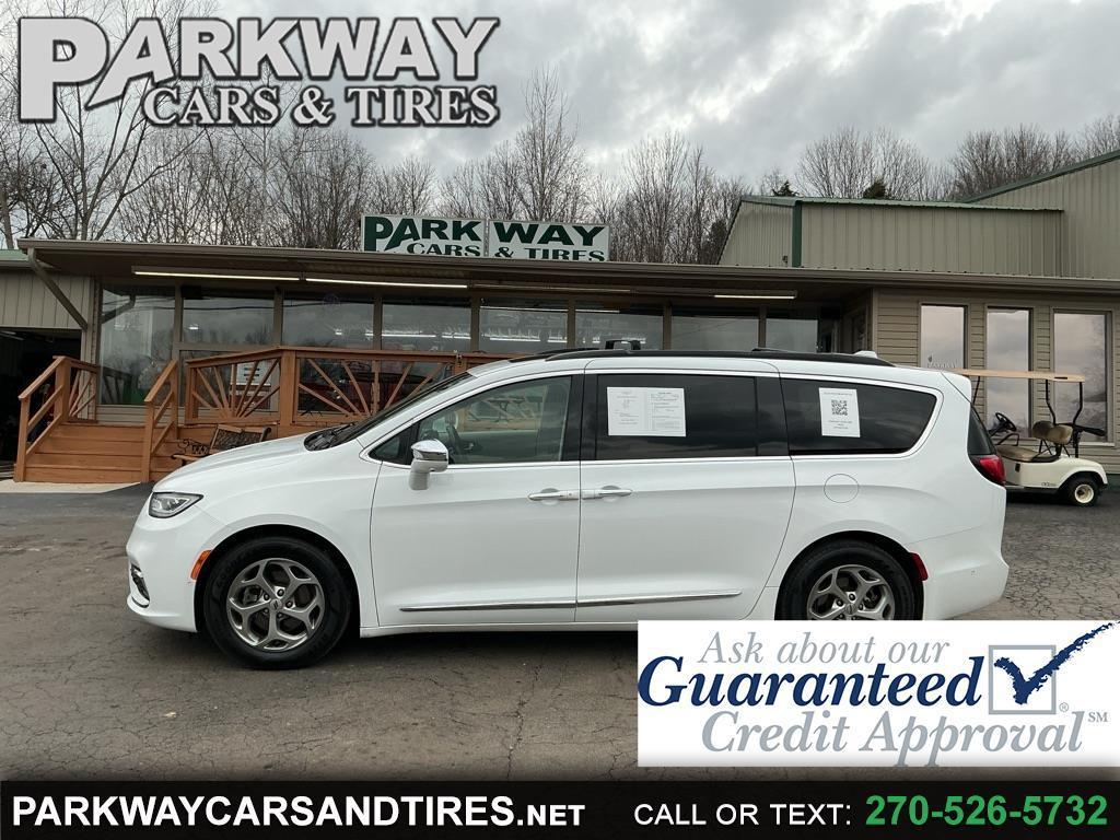 2022 Chrysler Pacifica Limited FWD