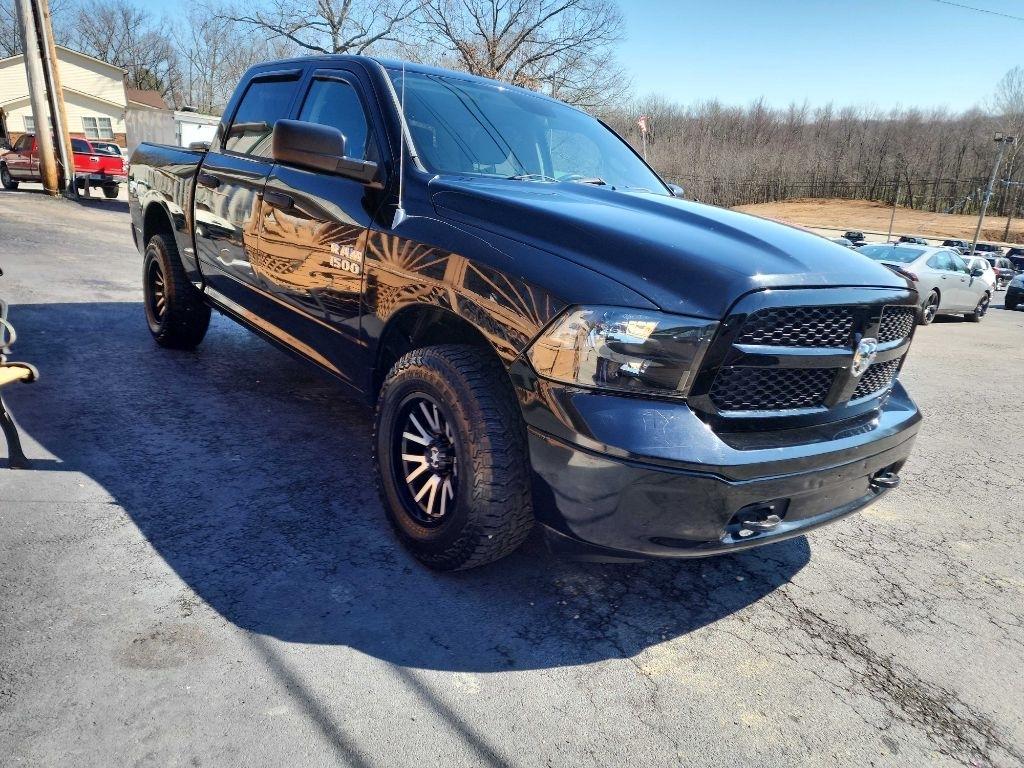 RAM 1500 4WD Crew Cab 140.5" Tradesman 2014