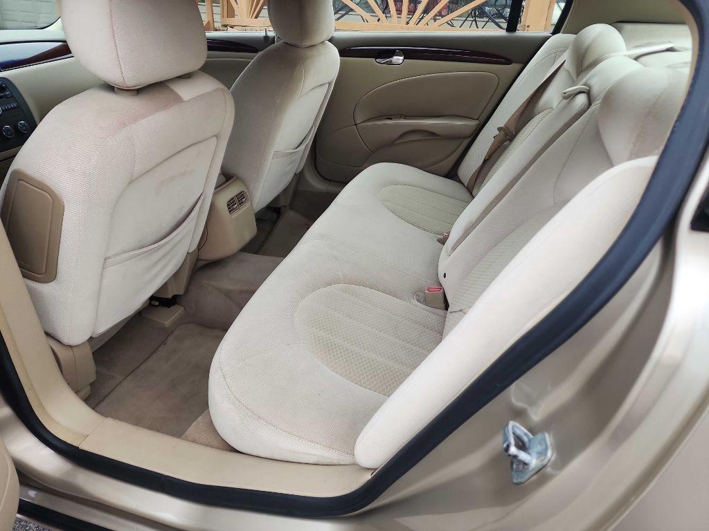 Buick Lucerne 4dr Sdn CX 2006