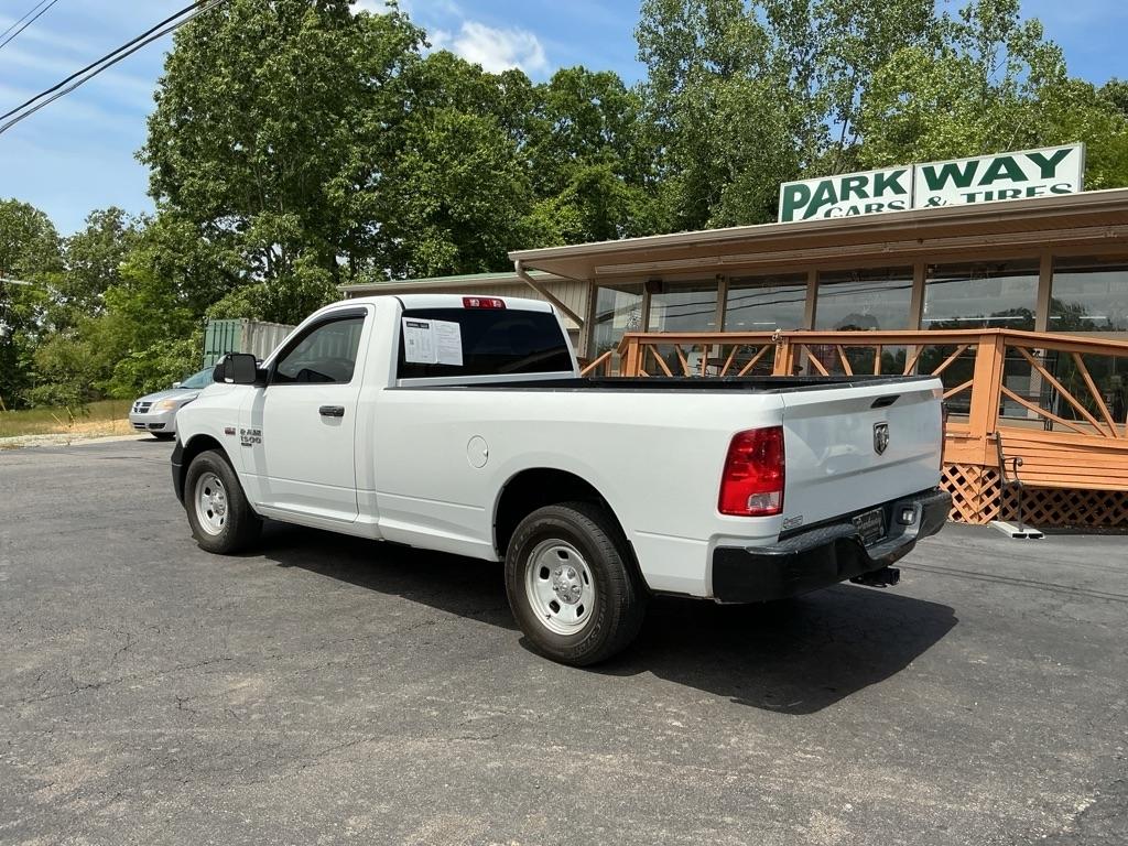 RAM 1500 Classic Tradesman 4x2 Reg Cab 8' Box 2019