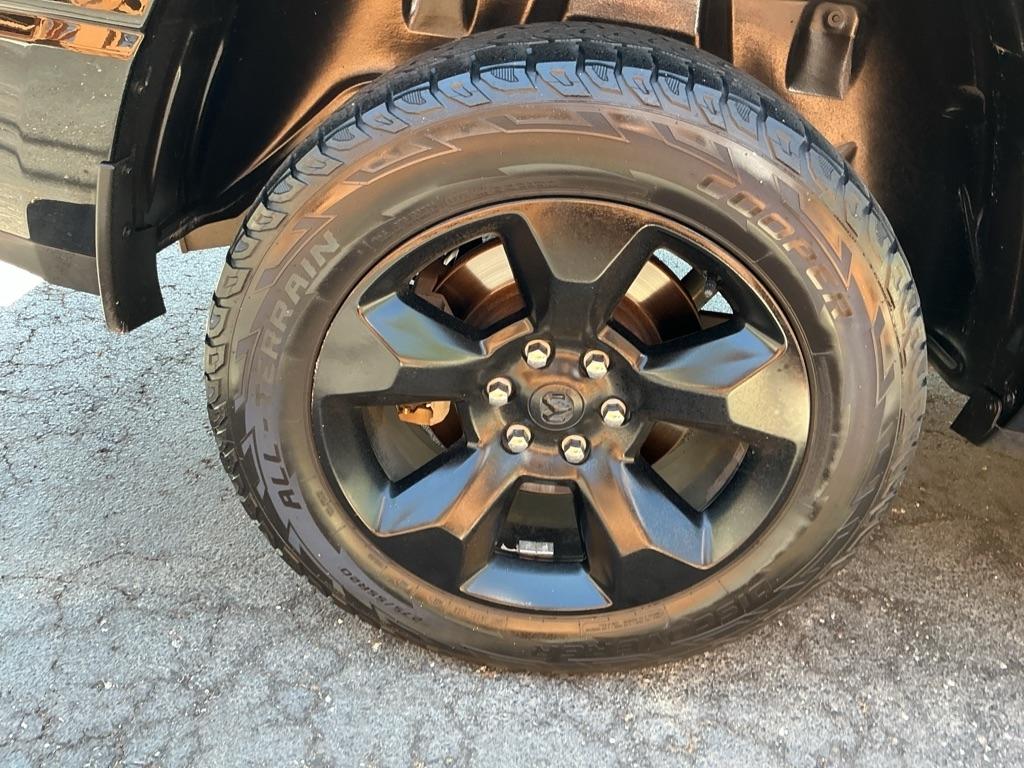 RAM 1500 Big Horn/Lone Star 4x4 Crew Cab 5'7" Box 2019