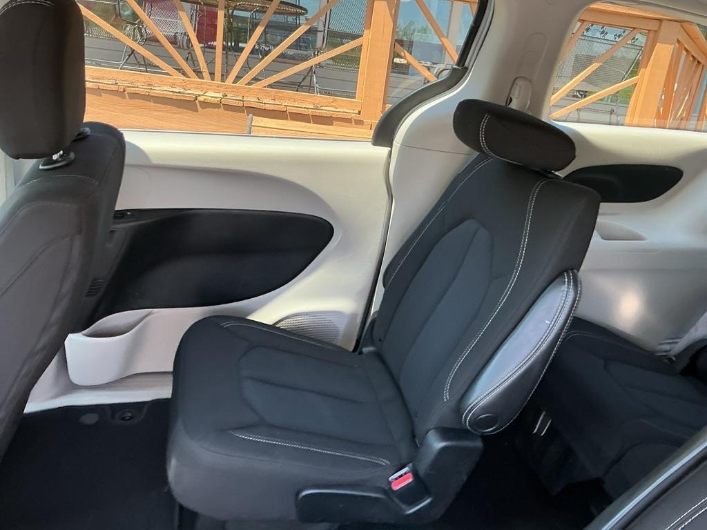 Chrysler Voyager LX FWD 2023