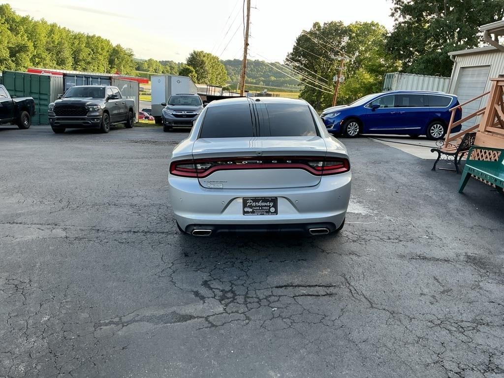 Dodge Charger SXT RWD 2021