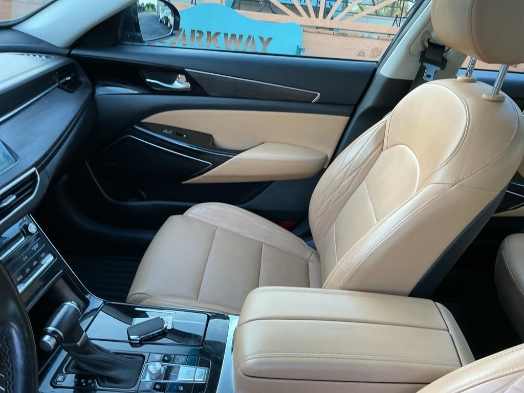 Kia Cadenza Limited Sedan 2020